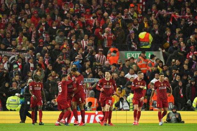 中国篮协官方:周琦加盟广东队 赵睿加盟新疆队