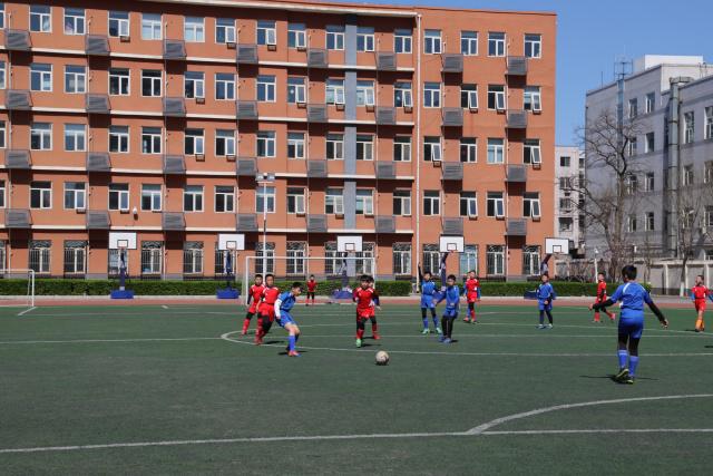 八村塁32+10詹姆斯23+14+12 湖人擒灰熊5连胜