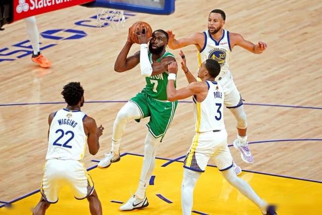 尤伯杯：国羽女队三战全胜锁定小组头名